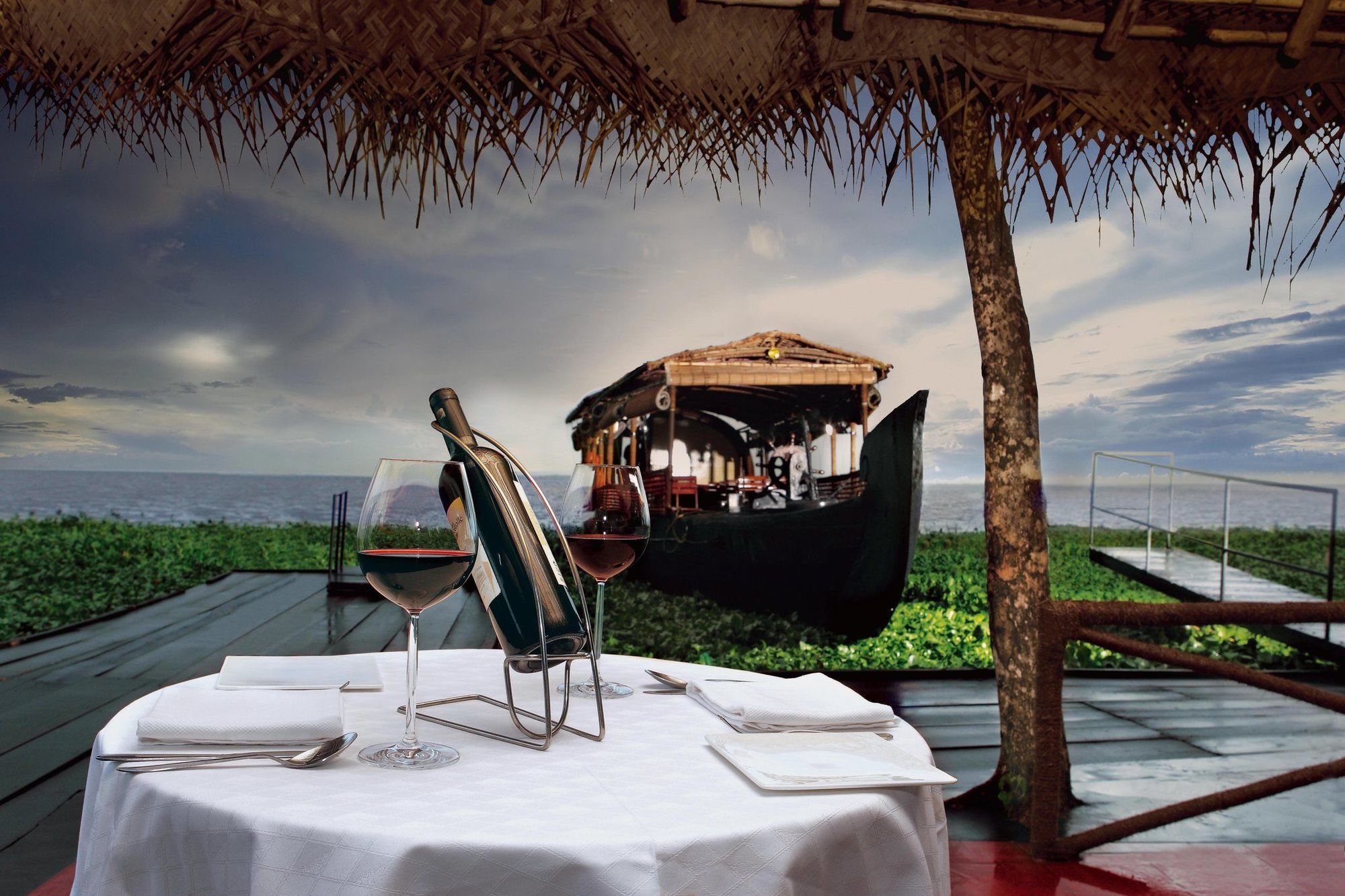 Taj Kumarakom Resort And Spa Kerala Ресторант снимка
